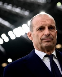 跟队：阿莱格里二进宫米兰完全达成协议，即将正式官宣