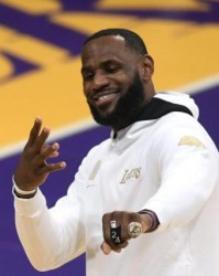 kaiyun-不走了！詹姆斯：希望在湖人退役 希望成为球队传奇