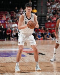 kaiyun-队记：杨瀚森小腿和姚明一样强壮&amp;下肢力量够 但整体力量需提升