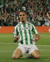 记者：目前贝蒂斯仍未与曼联就安东尼转会达成协议，但还在努力