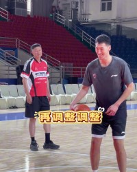 开云体育下载-杜指导的魔法攻击！广东晒球员罚球抗干扰训练：训练花絮