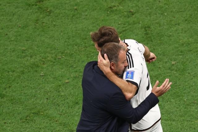 1669584636907058567.jpg FimSZA2XgAEFBvy.jpg